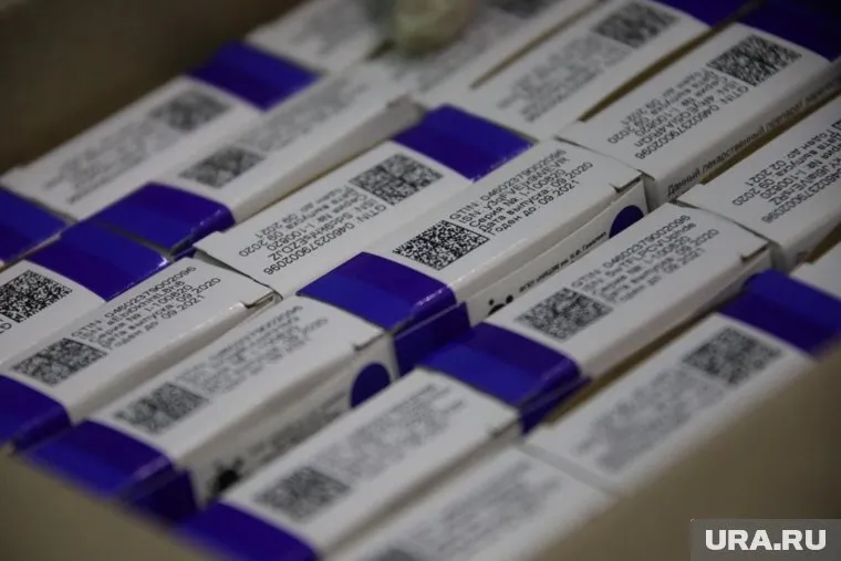 Эксперт рекомендует принимать лекарство от коронавируса только под наблюдением врача