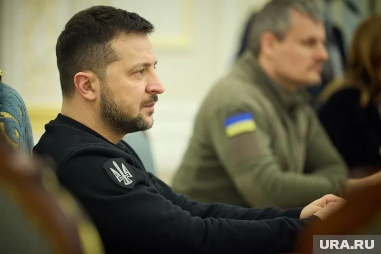 Владимир Зеленский оправдал свое нежелание прекратить конфликт решением МУС