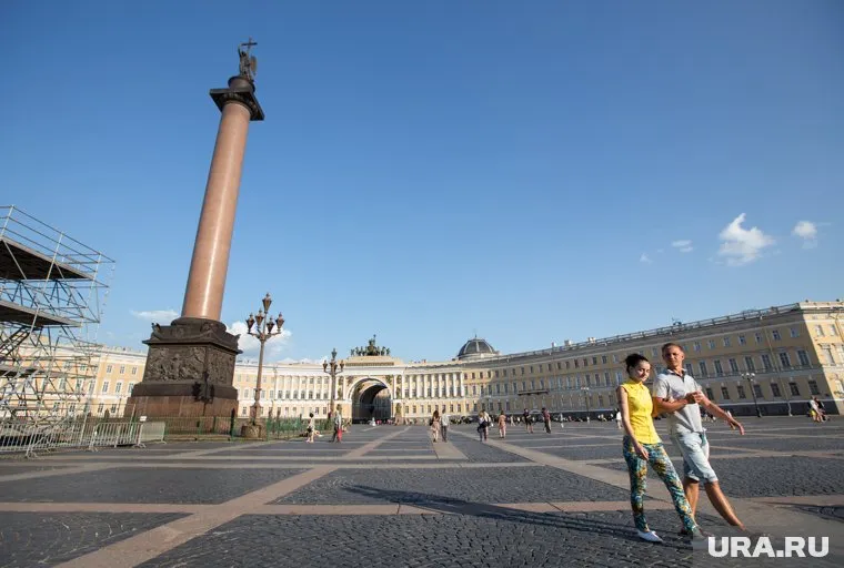 Вандалы осквернили один из главных символов Петербурга
