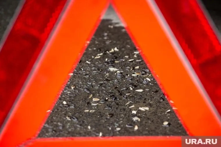 Смертельная авария произошла на перекрестке улиц 50 лет ВЛКСМ и Монтажников в Тюмени