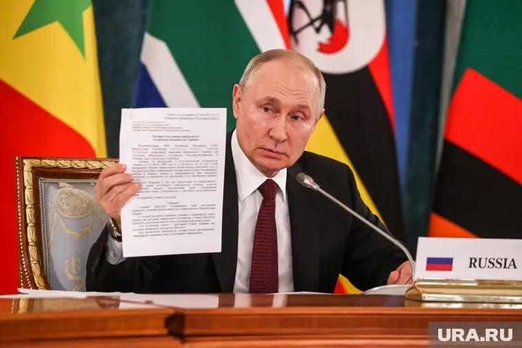 Президент РФ Владимир Путин довел позицию России по украинскому конфликту до дружественных стран Африки