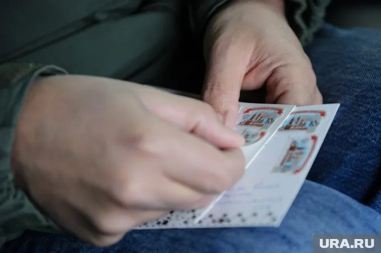 Номинал марки — 60 рублей