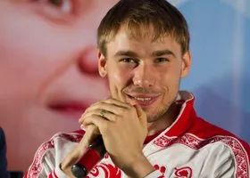 Шипулин, которому врачи запрещали вставать на лыжи, обратился к болельщикам