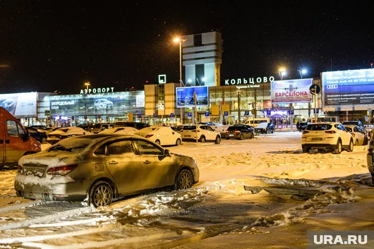 В Кольцово задержали рейс авиакомпании RedWings больше, чем на два часа