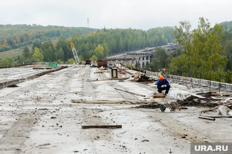 Нарушения при строительстве привели к масштабным пробкам на трассе 