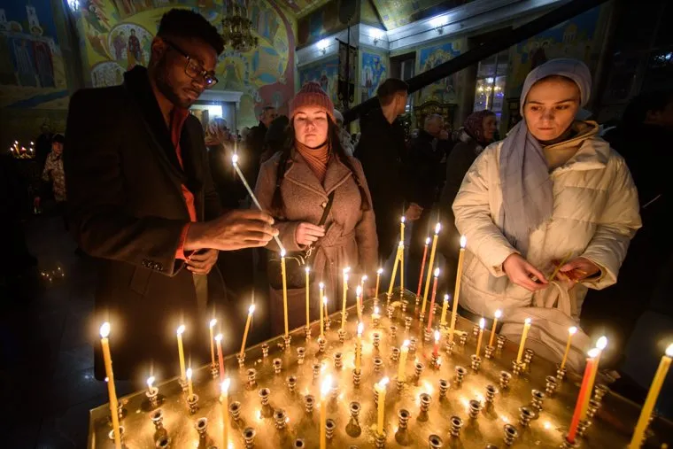 Ночное пасхальное богослужение. Екатеринбург 