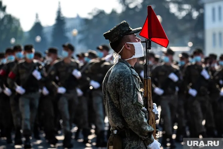 Виталий Орехов выпустил второй ролик с самыми популярными мифами о российской армии