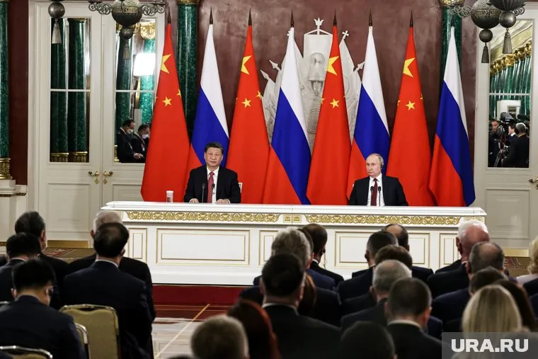 США потерпят крах после сближения России и Китая, сообщает The Washington Times