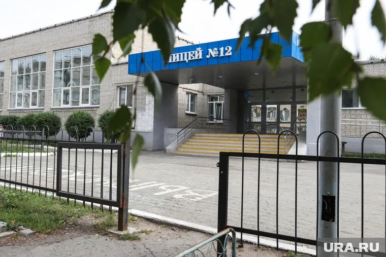 Лицей №12 объединяют со школами и детсадами в Керамзитном и Утяке