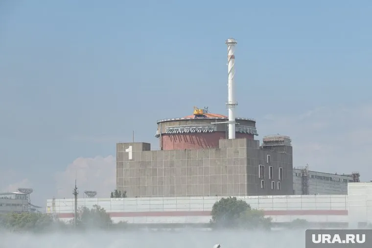 ВСУ обстреляли ЗАЭС и территории вблизи станции, сообщили в военно-гражданской администрации