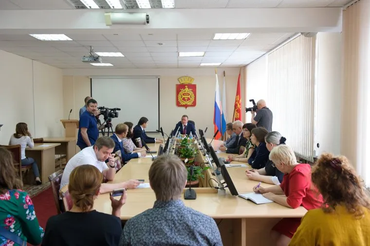 Подписание соглашения по переработке мусора между АО "Облкоммунэнерго" и администрацией Нижнего Тагила. Нижний Тагил