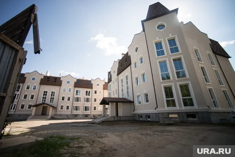 Будущие жильцы отказываются заезжать, указывая на недоделки