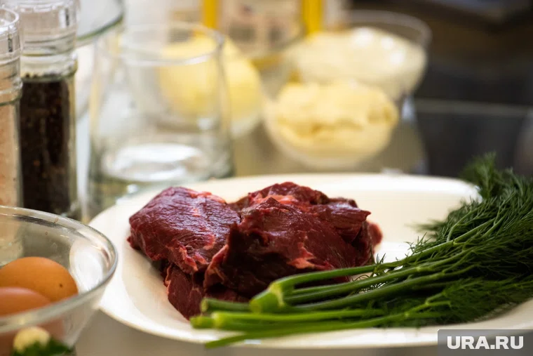 Студентов и пациентов в ЯНАО будут кормить олениной высшего сорта 