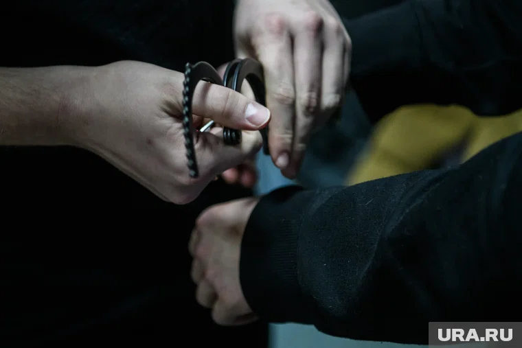 Полиция задержала югорчан, устроивших драку со стрельбой во дворе жилого дома