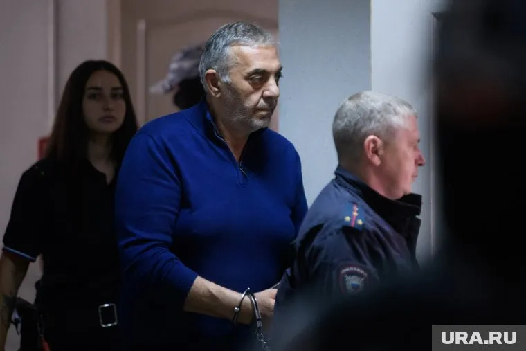 Мера пресечения Бакиру Сафарову в Ленинском районном суде. Екатеринбург