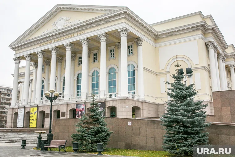 Сергей Осинцев лишился должности директора Тюменского драмтеатра в мае