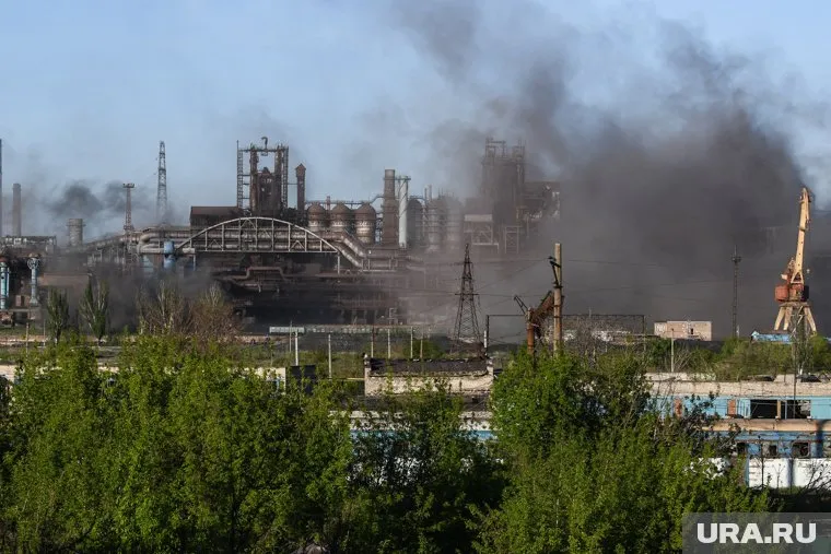 Часть украинских националистов вышла с завода «Азовсталь»