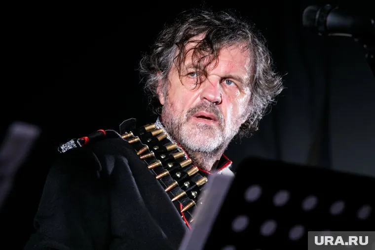 В клипе Эмира Кустурицы снялись блогер Илья Варламов и уральский актер Евгений Кулик