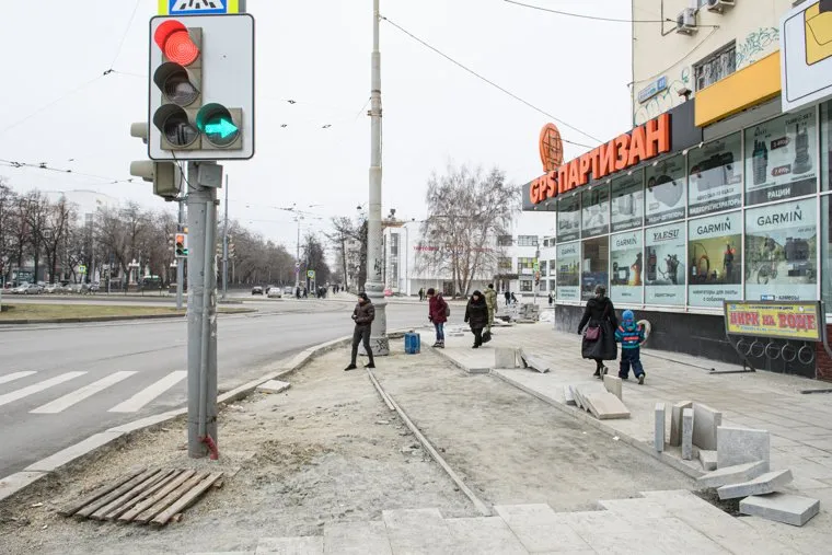 Ремонт пешеходной части на улице Малышева и проспекте Ленина. Екатеринбург
