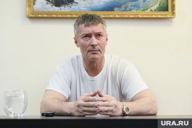 Известный журналист прилетит в декабре в Екатеринбург к экс-мэру Екатеринбурга