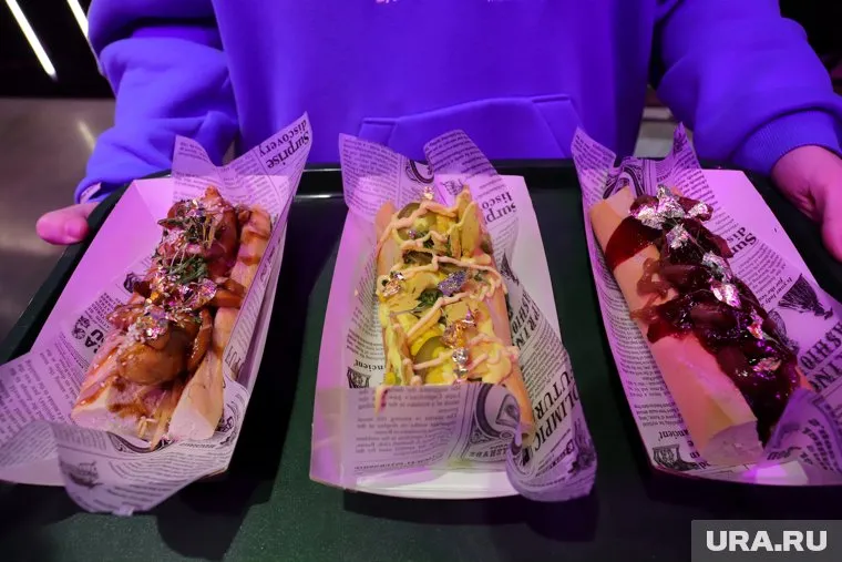 Власти ХМАО анонсировали конкурс на поедание хот-догов, приурочив его к забегу «Кросс нации»