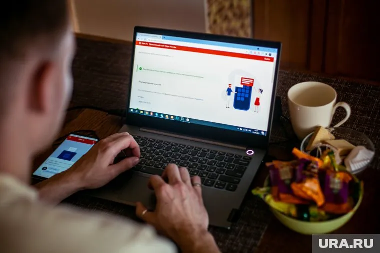 Западные спецслужбы в преддверии выборов собирают данные россиян, сказал Василий Пискарев