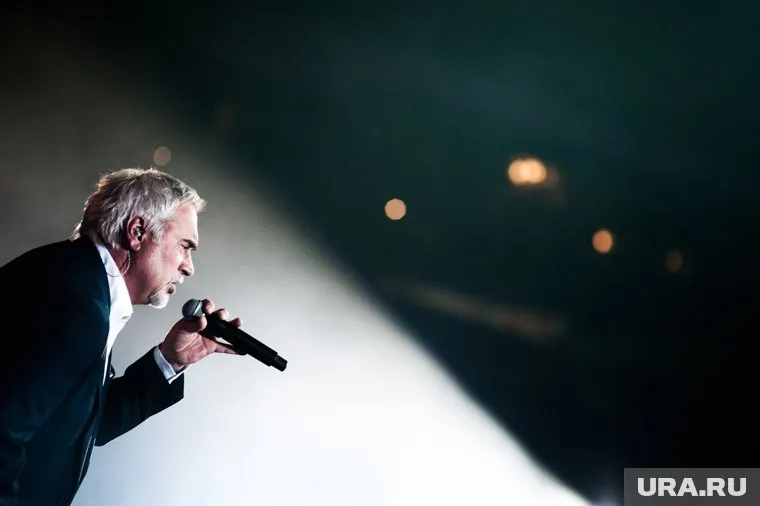 В сети распространилось видео с артистом, на котором он продолжил фразу «Слава Украине»