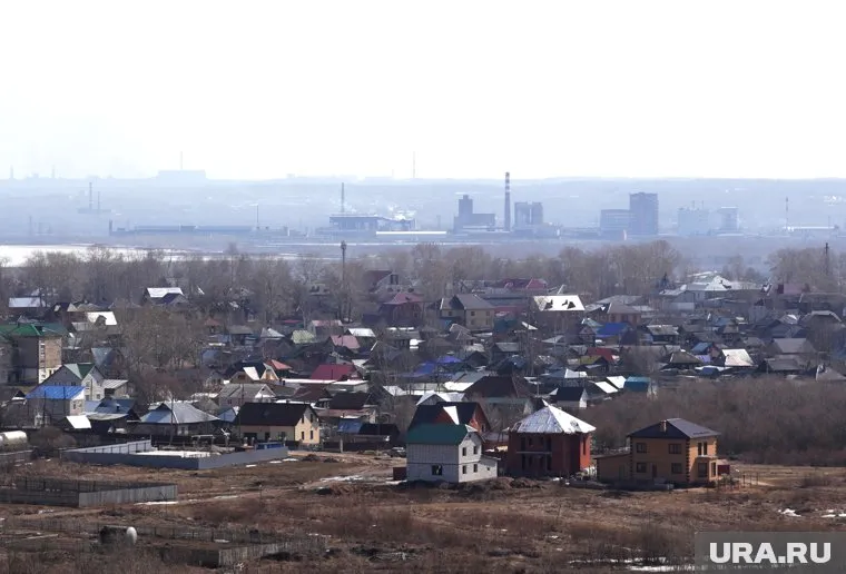 Воронку обнаружили сегодня утром