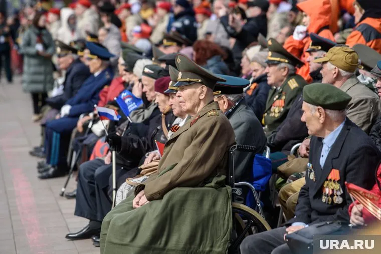 В честь 80-летия Победы, которое отмечается в 2025 году, предлагается выплатить ветеранам и узникам концлагерей по 80 тысяч рублей