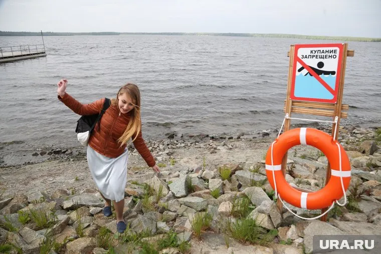 Пока вода в озере оценивается как «экстремально грязная»