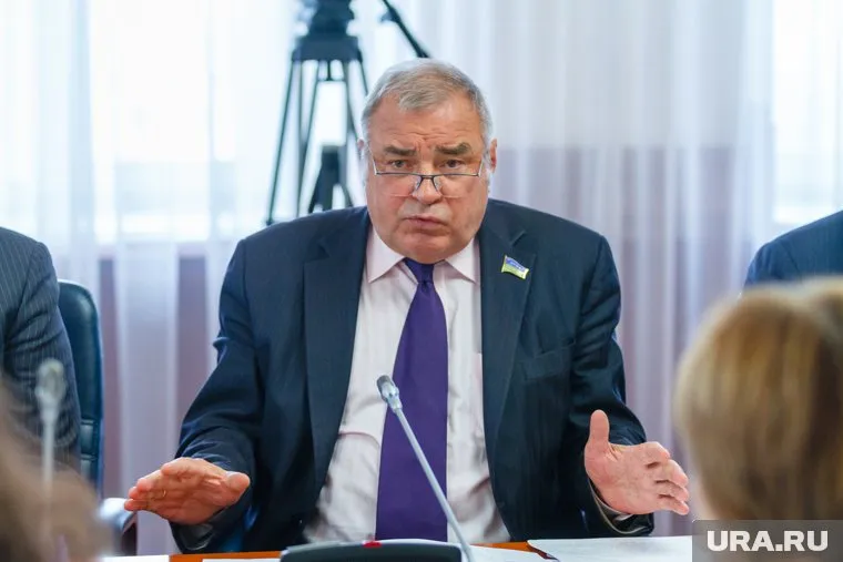 Сенатор от ХМАО Юрий Важенин через несколько дней должен сделать заявление о политическом будущем