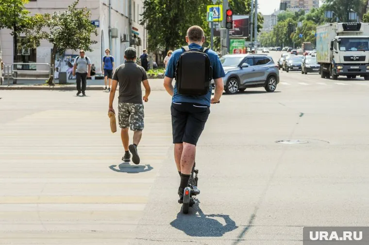 Правила пользования самокатами нарушили более 500 тюменцев