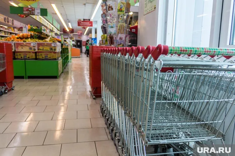 Стоимость продуктовой корзины в среднем по России составила 3872,5 рубля