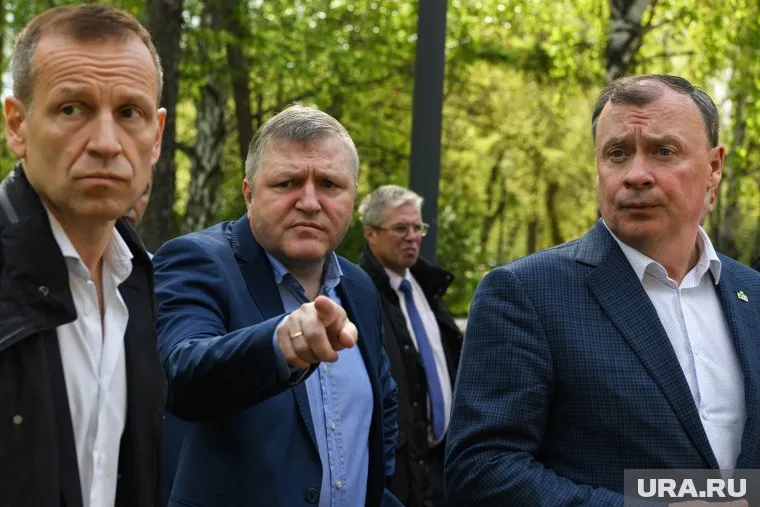 Комментарий Алексея Бубнова (по центру) особенно возмутил депутата