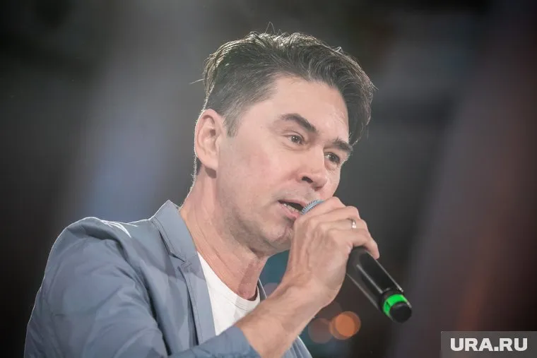 Владимир Политов заявил, что фанатки его не поделили