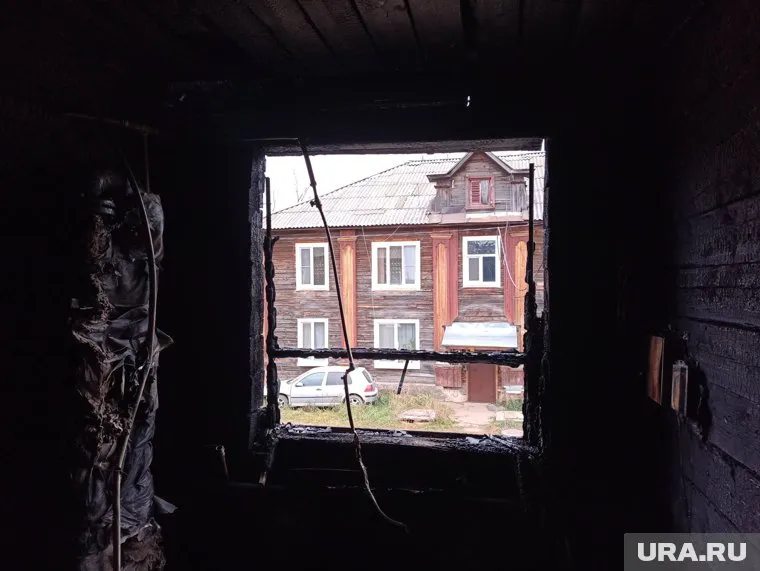 Живущие в старых деревянных домах жители поселка Уральский не видят перспектив