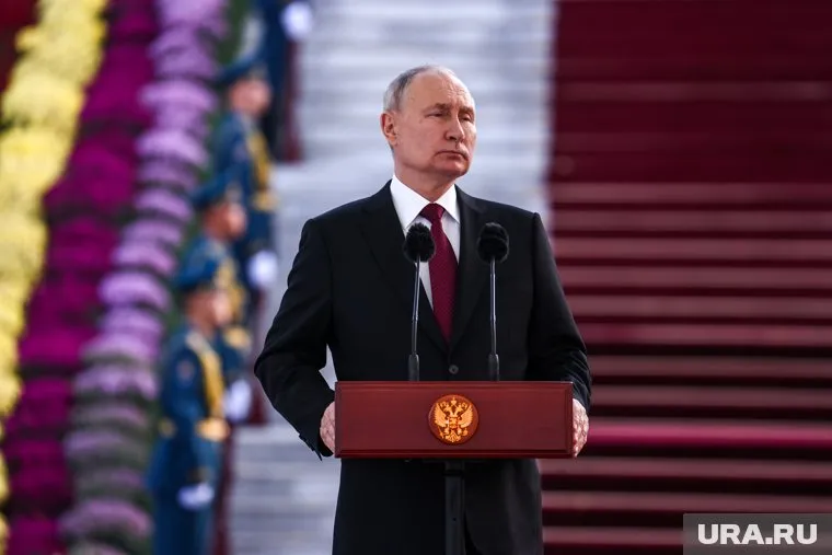 Президент РФ Владимир Путин подтвердил намерение усилить военное присутствие России в Киргизии