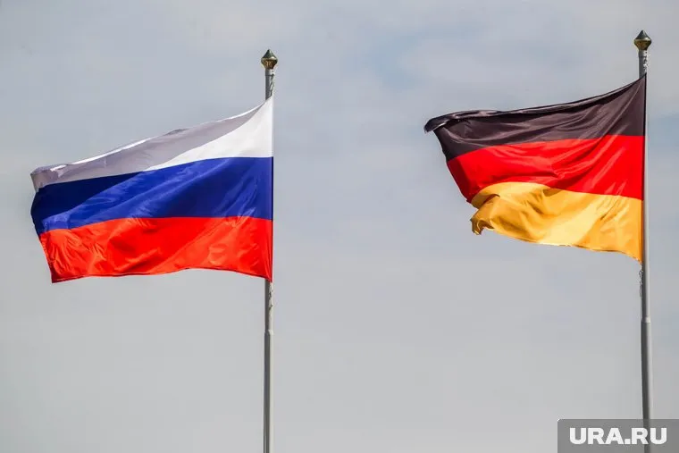 Ограничение поставок газа из РФ приведет к рецессии в экономике ФРГ, сообщает СМИ