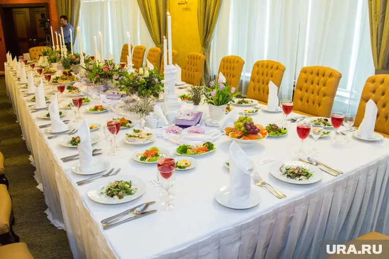 Виктор Тутельян посоветовал есть побольше зеленых салатов