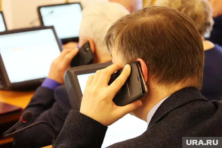 Кроме «Минобороны» югорчанину звонили еще и из «полиции»