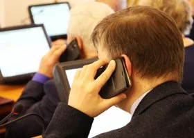 Житель ХМАО отдал мошенникам деньги после звонка из Минобороны