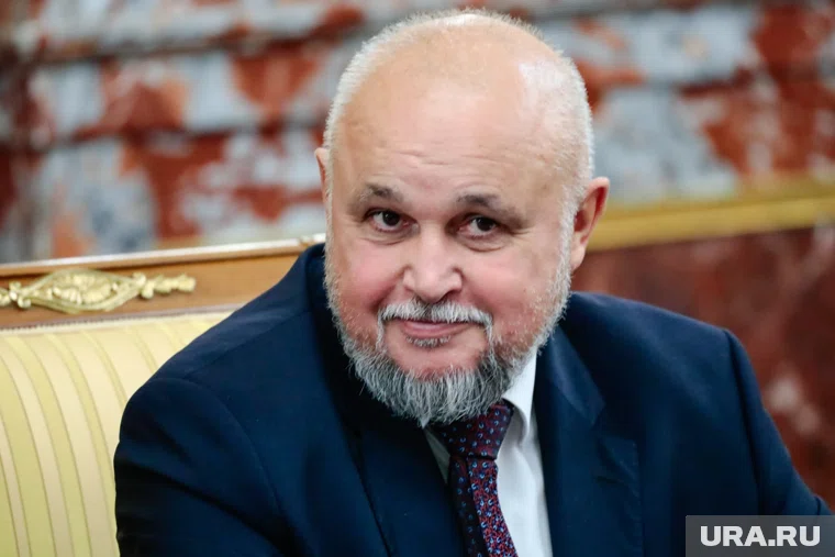Министр энергетики Сергей Цивилев наградил чиновника из ХМАО