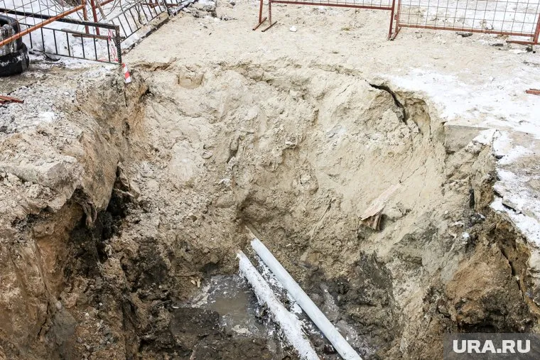 Прорывы произошли на водопроводе в 15-м микрорайоне (архивное фото)