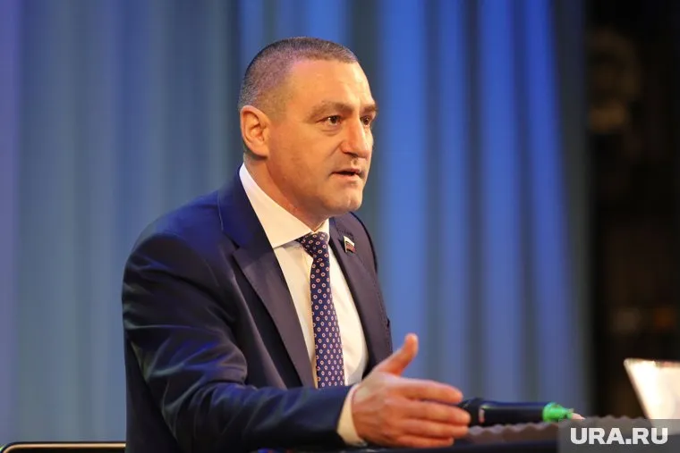 Александр Ильтяков рассказал, почему пропустил внеочередное заседание Госдумы