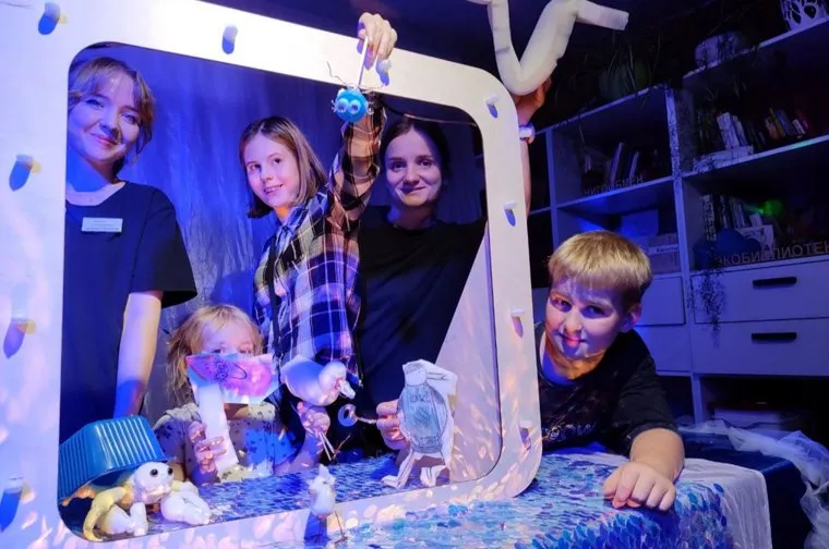 На мастер-классах в экодоме гостей учат создавать театральные спектакли