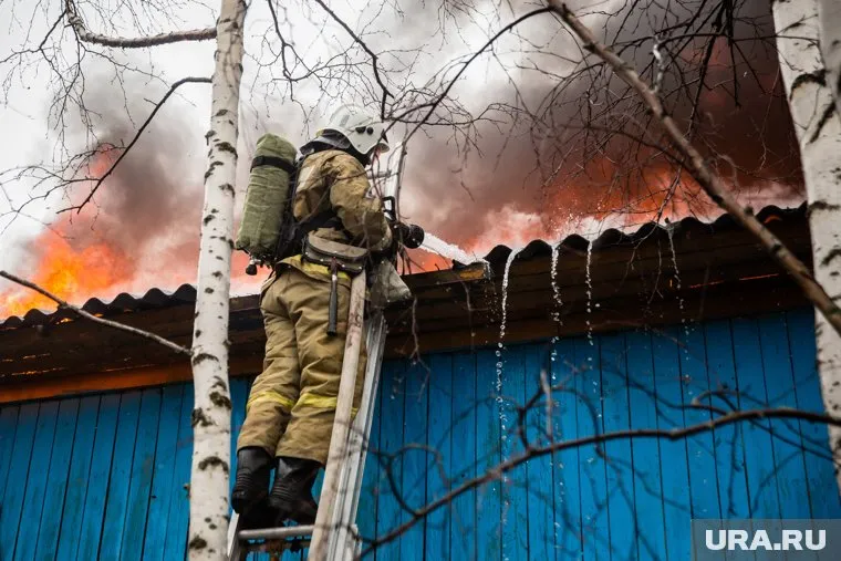 Тела погибших детей нашли в потушенном доме