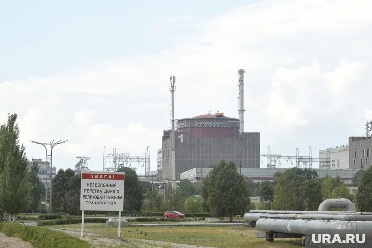 В результате обстрела ВСУ по ЗАЭС никто не пострадал, заявил Владимир Рогов