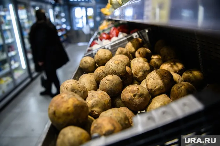 Согласно данным Росстата, среди плодоовощной продукции сильнее всего подорожал картофель