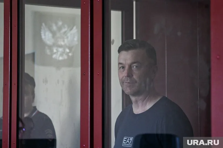 Василия Старкова обвиняют в получении взятки в особо крупном размере