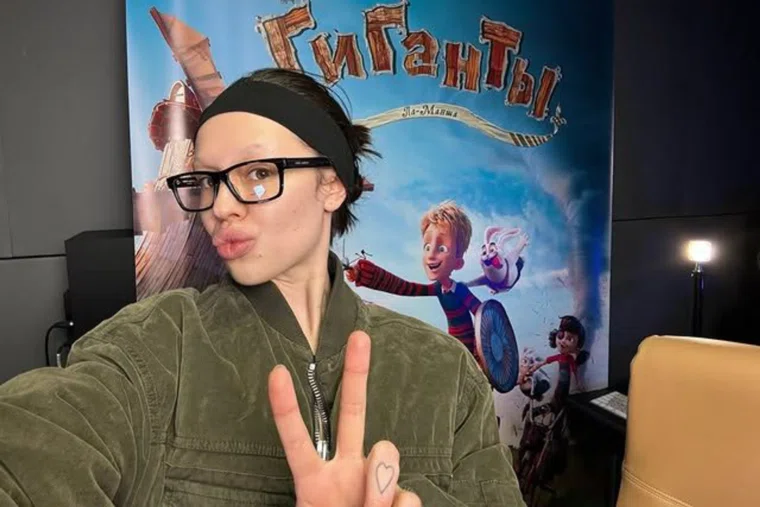 Инстасамка зарегистрировала новый бренд косметики DAISUKI